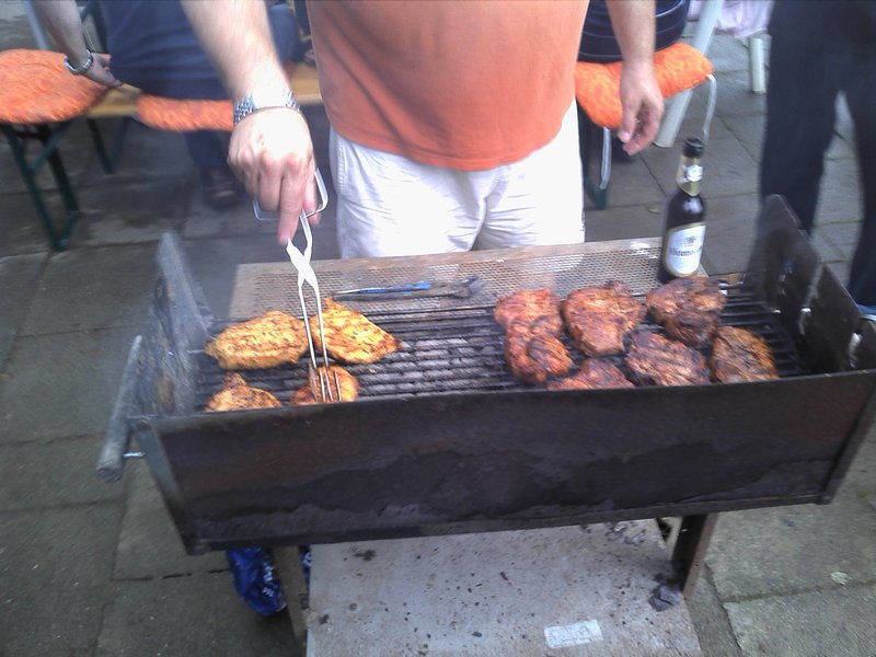 Gemütliches Grillen am Abend