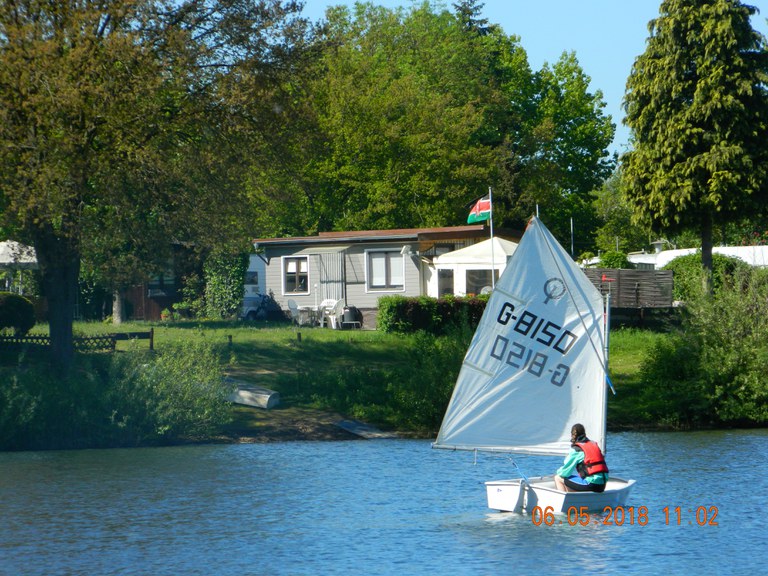 Mai 18 Entenregatta (21).JPG