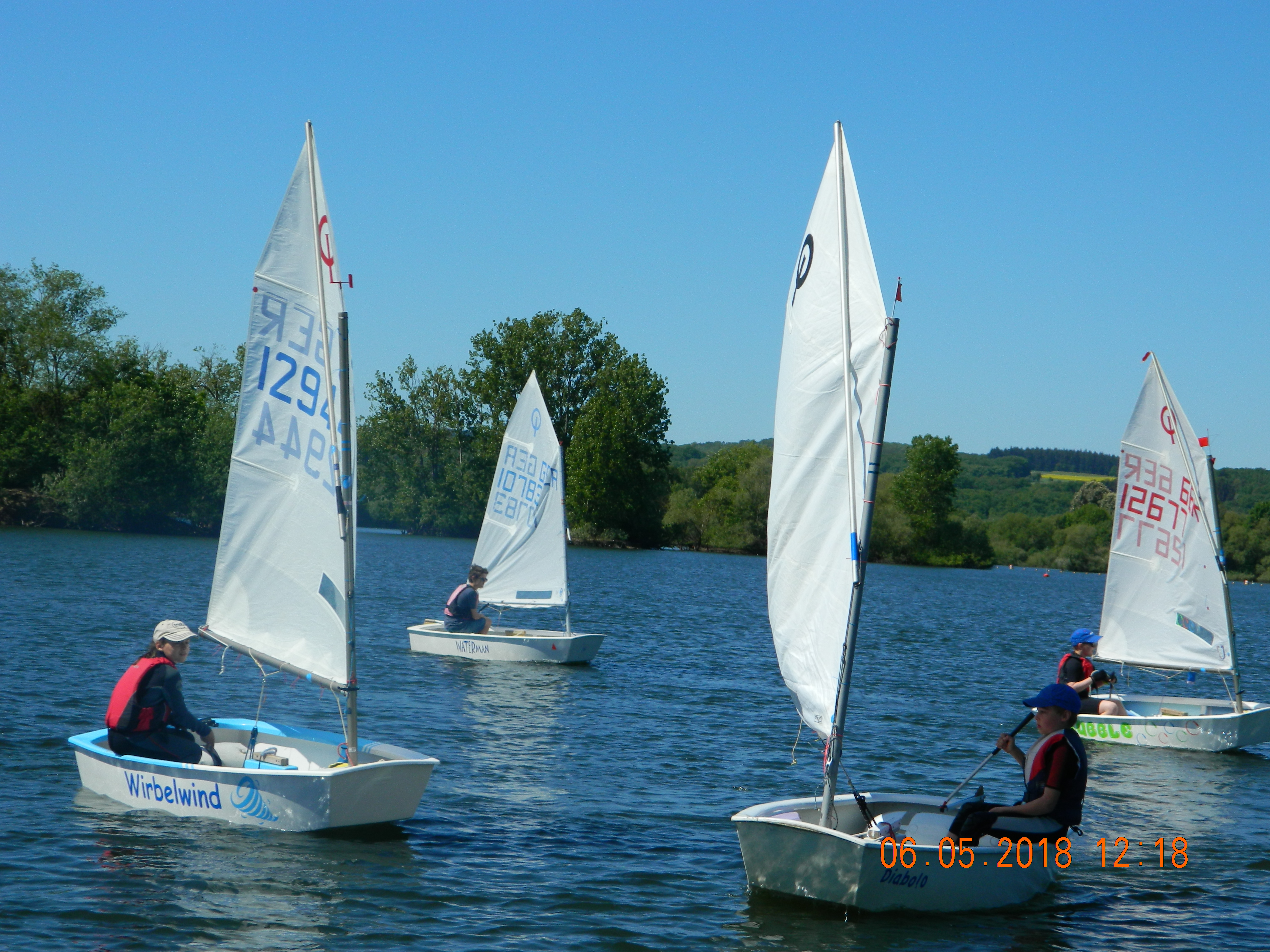 Mai 18 Entenregatta (27).JPG