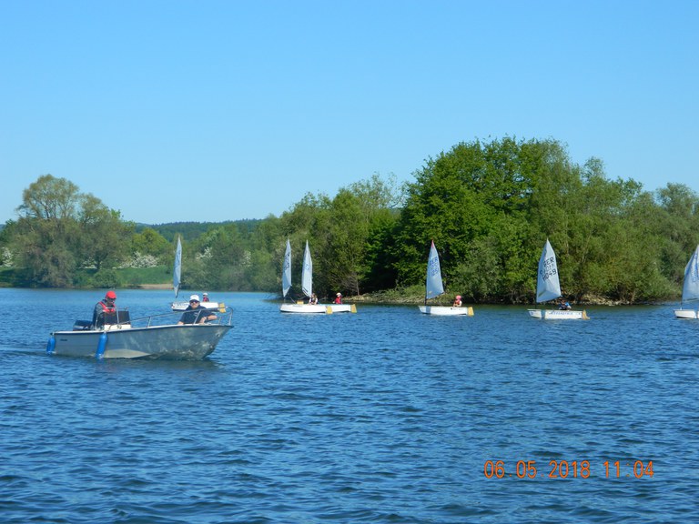 Mai 18 Entenregatta (7).JPG