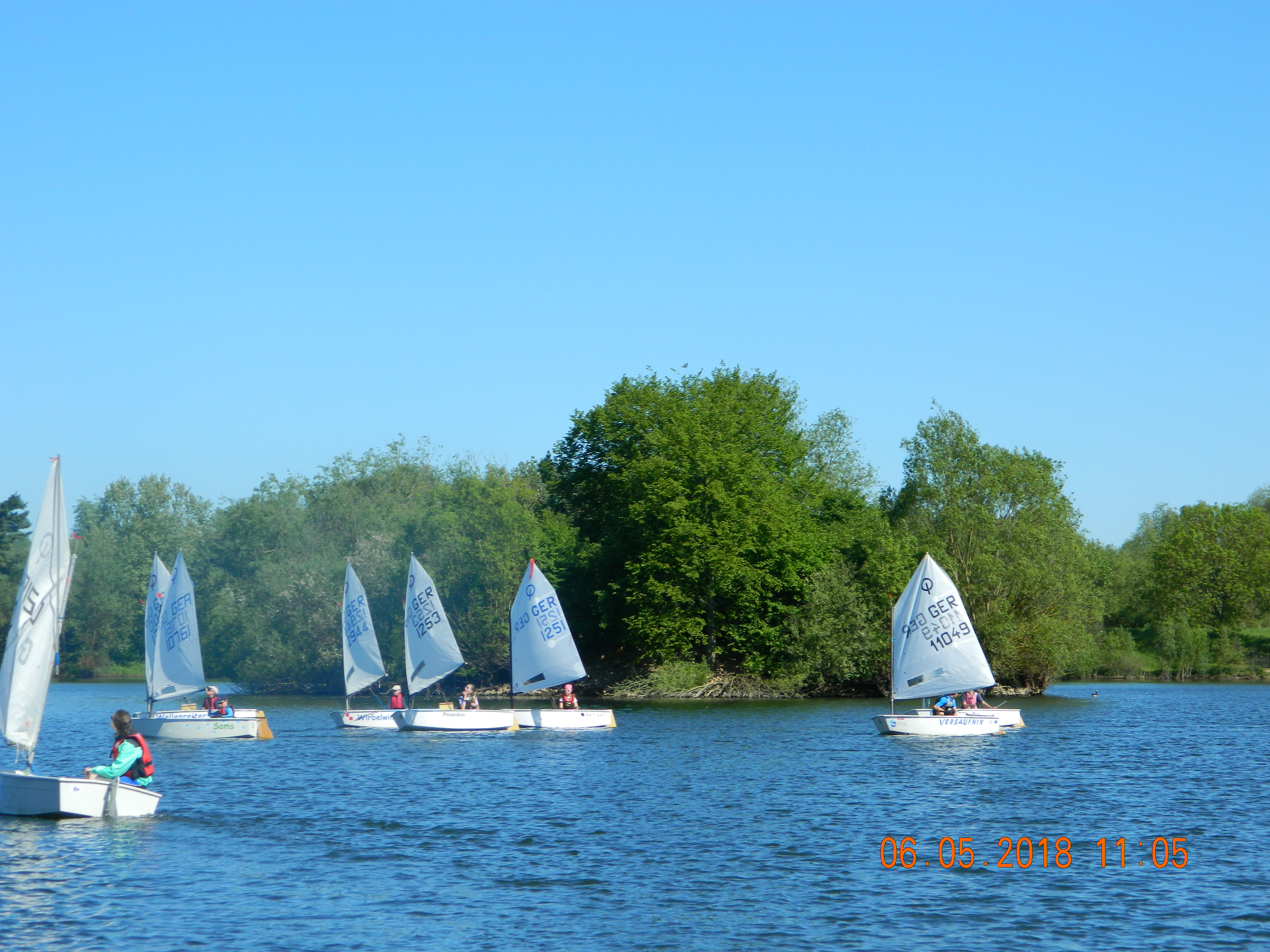 Mai 18 Entenregatta (8).JPG